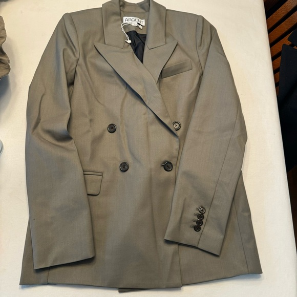 Argent Peak Lapel Blazer - Picture 2 of 3